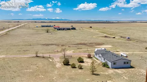 33510 Fossinger Rd, Yoder, CO 80864 photo 2