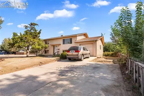 2602 Ridgewood Ln, Pueblo, CO 81005