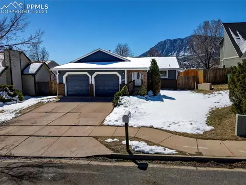 1233 Eastmeadow Dr, Colorado Springs, CO 80906