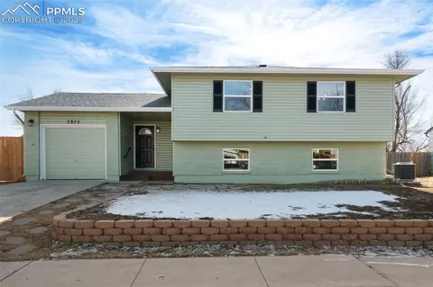 3975 Wylie Ln, Colorado Springs, CO 80916
