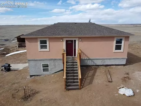 32174 Torrence Rd, Yoder, CO 80864 photo 5