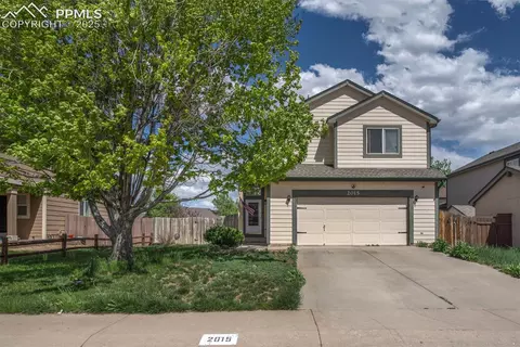 2015 Hibbard Ln, Fountain, CO 80817