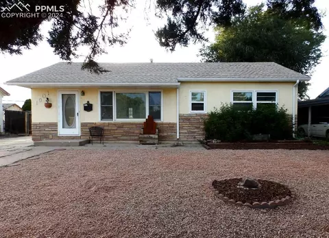 1901 Lynwood Ln, Pueblo, CO 81005