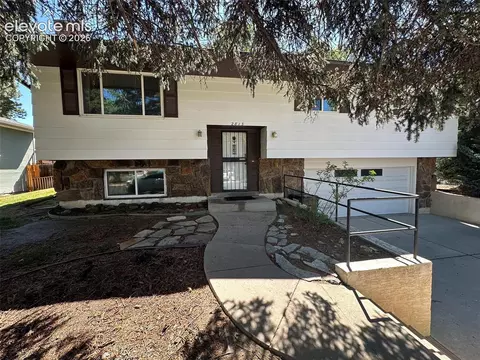 2813 Dusk Dr, Colorado Springs, CO 80918