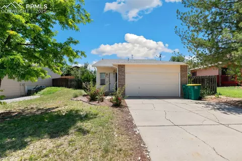 609 Wheat Field Rd, Fountain, CO 80817