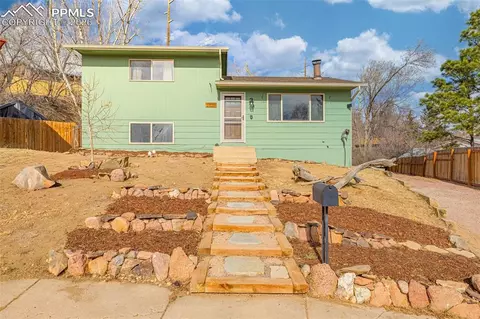 2552 Launcelot Ct, Colorado Springs, CO 80904