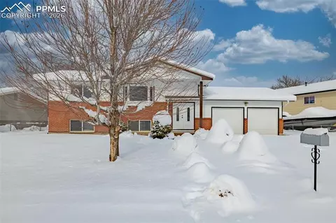 200 Dexter St, Colorado Springs, CO 80911