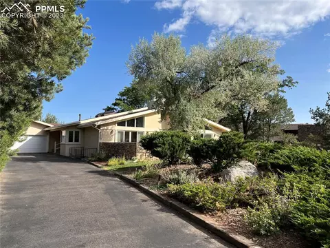 3055 Valleybrook Ln, Colorado Springs, CO 80904
