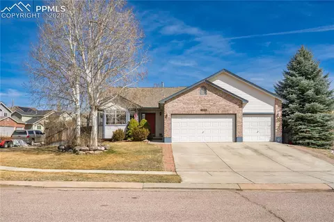 5704 Huerfano Dr, Colorado Springs, CO 80923