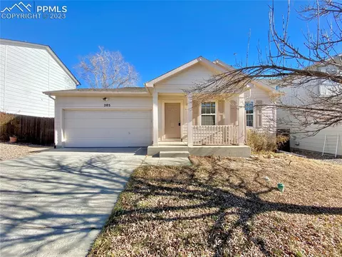 205 Audubon Dr, Colorado Springs, CO 80910