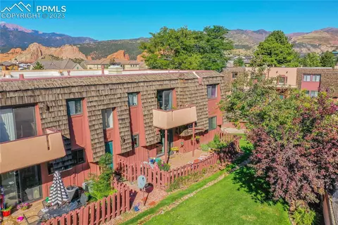 2979 Mesa Rd #A, Colorado Springs, CO 80904
