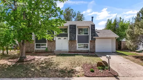 2550 Gina Dr, Colorado Springs, CO 80916