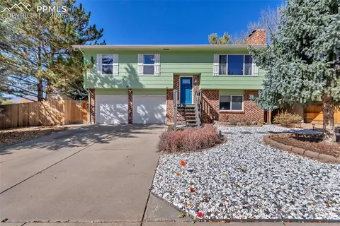 6812 Snowbird Ter, Colorado Springs, CO 80918