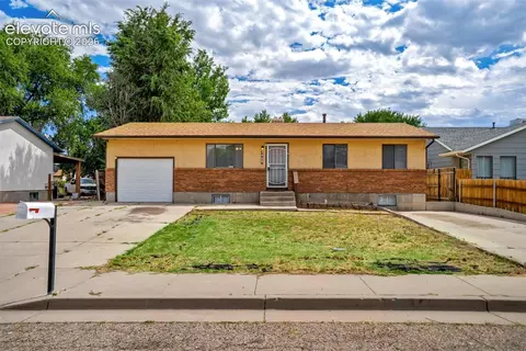 2408 Tucci Ln, Pueblo, CO 81004