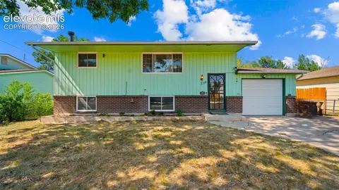 3114 Mission St, Colorado Springs, CO 80909