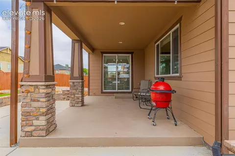 Exterior - 10308 Mount Evans Dr, Peyton, CO 80831 photo 2 of 5