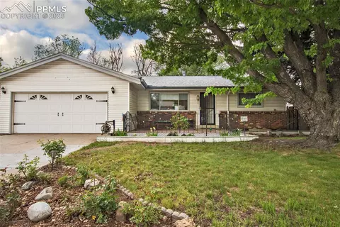 919 Magnolia St, Colorado Springs, CO 80907