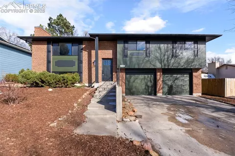 1709 Russell Cir, Colorado Springs, CO 80915