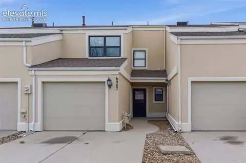 6987 Gayle Lyn Ln, Colorado Springs, CO 80919