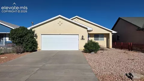 2229 Norwich Ave, Pueblo, CO 81003