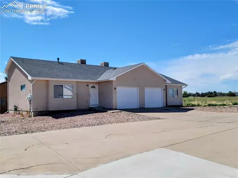 676 E Clarion Dr, Pueblo West, CO 81007