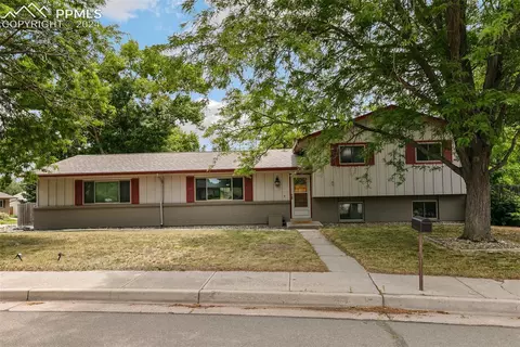 5439 Saddle Horn Ave, Colorado Springs, CO 80915