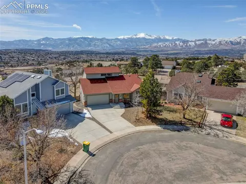 7512 Liberty Bell Dr, Colorado Springs, CO 80920
