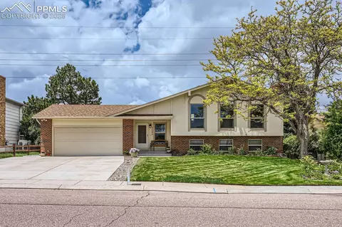 5090 Picket Dr, Colorado Springs, CO 80918