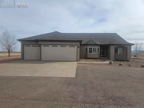 1408 E Kiva Dr, Pueblo West, CO 81007
