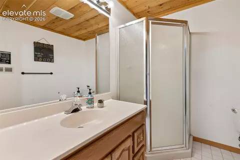 Bath - 1 Como St, Como, CO 80432 photo 4 of 4