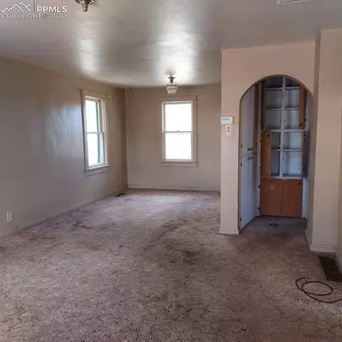1314 Thompson St, Limon, CO 80828 photo 2