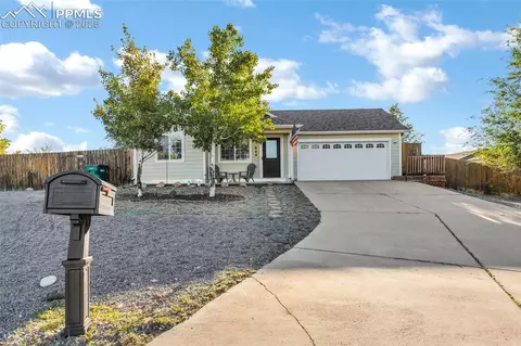 800 S Dogwood Ct, Pueblo, CO 81007