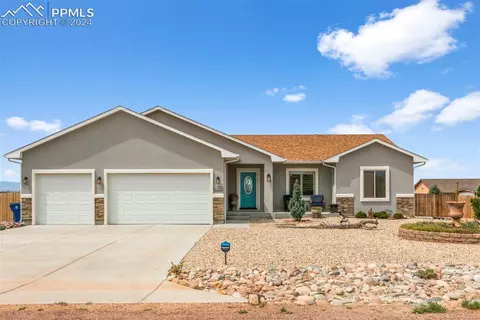 1159 N Red Granite Ln, Pueblo, CO 81007