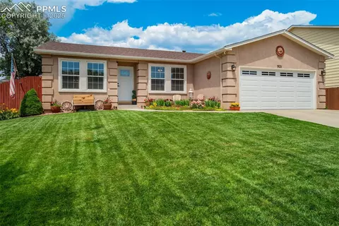 921 Lake Ave, Fountain, CO 80817