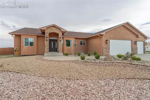 1006 W Gallinas Dr, Pueblo West, CO 81007