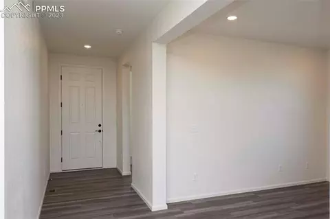 2120 Peachleaf Loop, Castle Rock, CO 80108 photo 2