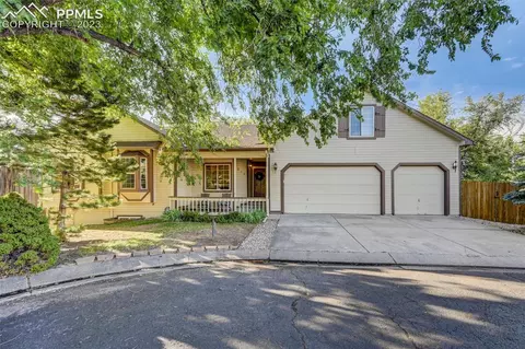 665 Pony Ln, Colorado Springs, CO 80904