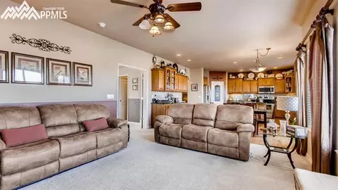 10499 Pictured Rocks Dr, Peyton, CO 80831 photo 17