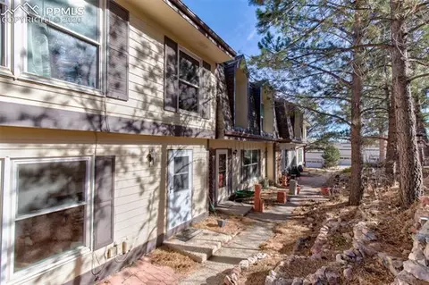 402 Raspberry Ln, Monument, CO 80132 photo 3