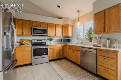 Kitchen - 8156 Oliver Rd, Peyton, CO 80831 photo 3 of 3