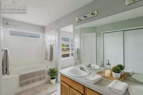 Bath - 8156 Oliver Rd, Peyton, CO 80831 photo 4 of 7