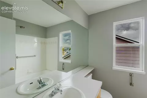 Bath - 8156 Oliver Rd, Peyton, CO 80831 photo 5 of 7
