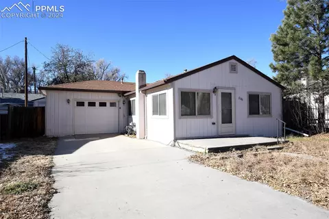 806 Prairie Rd, Colorado Springs, CO 80909