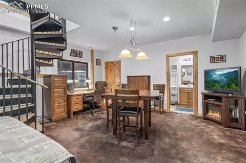 1001 E Bison Creek Trl, Divide, CO 80814 photo 31