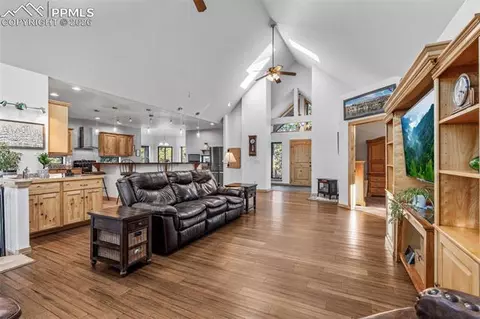 1001 E Bison Creek Trl, Divide, CO 80814 photo 9