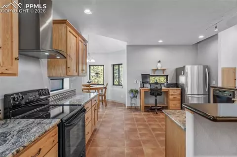 1001 E Bison Creek Trl, Divide, CO 80814 photo 18