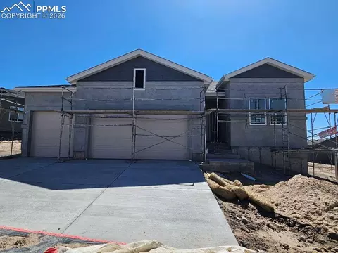 8663 Noreen Falls Dr, Colorado Springs, CO 80924