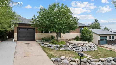 5341 Fiesta Ln, Colorado Springs, CO 80918