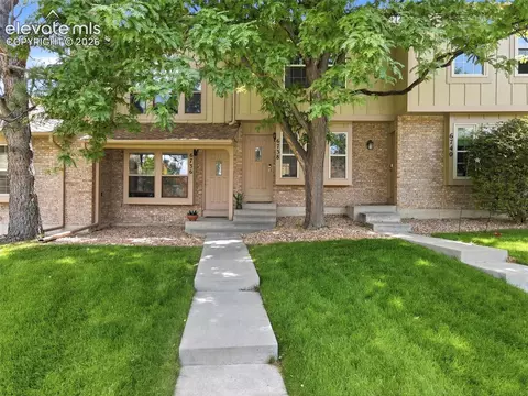 6738 Overland Dr, Colorado Springs, CO 80919