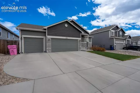 6121 Anders Ridge Ln, Colorado Springs, CO 80927